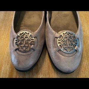 Aerosoles Women's Exhibet Ballet Flat - Silver